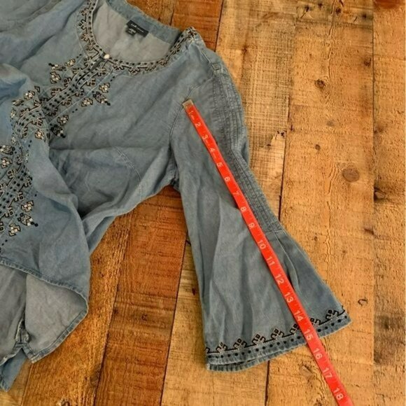 J. Jill womens denim 3/4 bell sleeve top with embroidered -SP - Picture 8 of 10